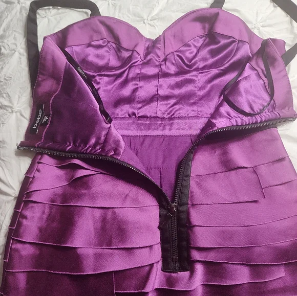 Bebe Layered Satin Bodycon Cocktail Lucca Strips Purple Sheath Dress Size Small - Picture 9 of 12
